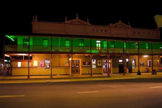 Club Hotel Glen Innes Extérieur photo